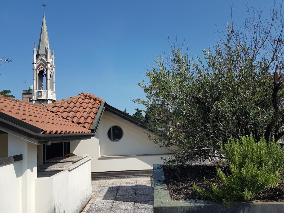 Hotel La Beola E Il Noce Monza Exterior foto